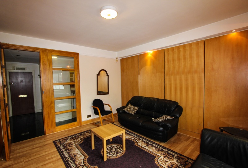 Flat  Dudley Court, Upper Berkley Street, London, W1h&nbsp;5qb